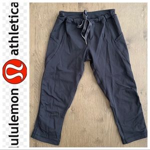 Lululemon cropped drawstring leggings joggers